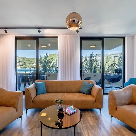 아파트 The Island - Korkya Luxury - Free Garage Parking 코츌라