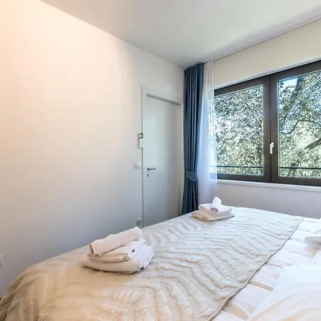 The Island - Korkya Luxury - Free Garage Parking Apartment *