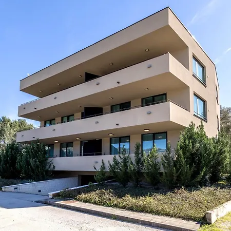 The Island - Korkya Luxury - Free Garage Parking Apartment *