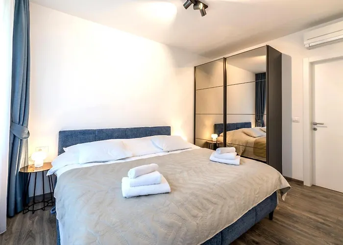 The Island - Korkya Luxury - Free Garage Parking Apartament *
