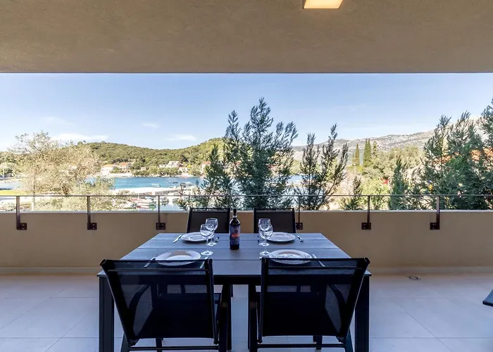 The Island - Korkya Luxury - Free Garage Parking Apartament