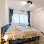 דירה The Island - Korkya Luxury - Free Garage Parking קורצולה